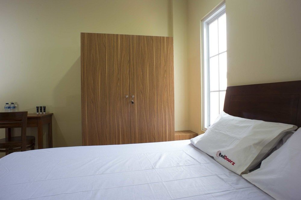 Reddoorz @ Kwitang Hotell Jakarta Eksteriør bilde